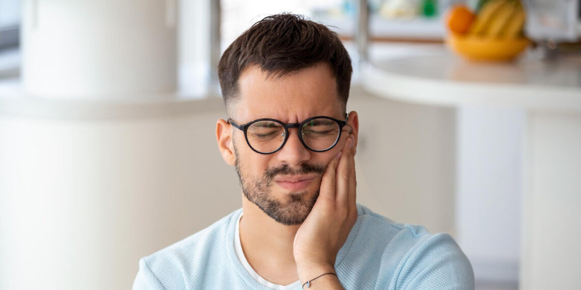 Care sunt cele mai frecvente afecțiuni stomatologice care ne dau bătăi de cap?